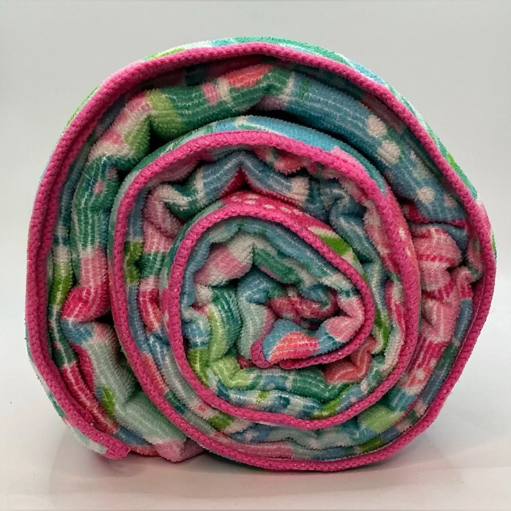 🩵 EUC 🩷 LILLY Pulitzer Lounge Towel